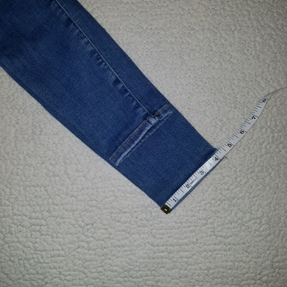 American Eagle Women's Next Level Stretch Super Hi-Rise Jegging Medium Wash - Picture 8 of 11